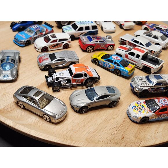 Mixed Brand Boys’ Toy Cars – Play Vehicles Collection - Picture 5 of 12